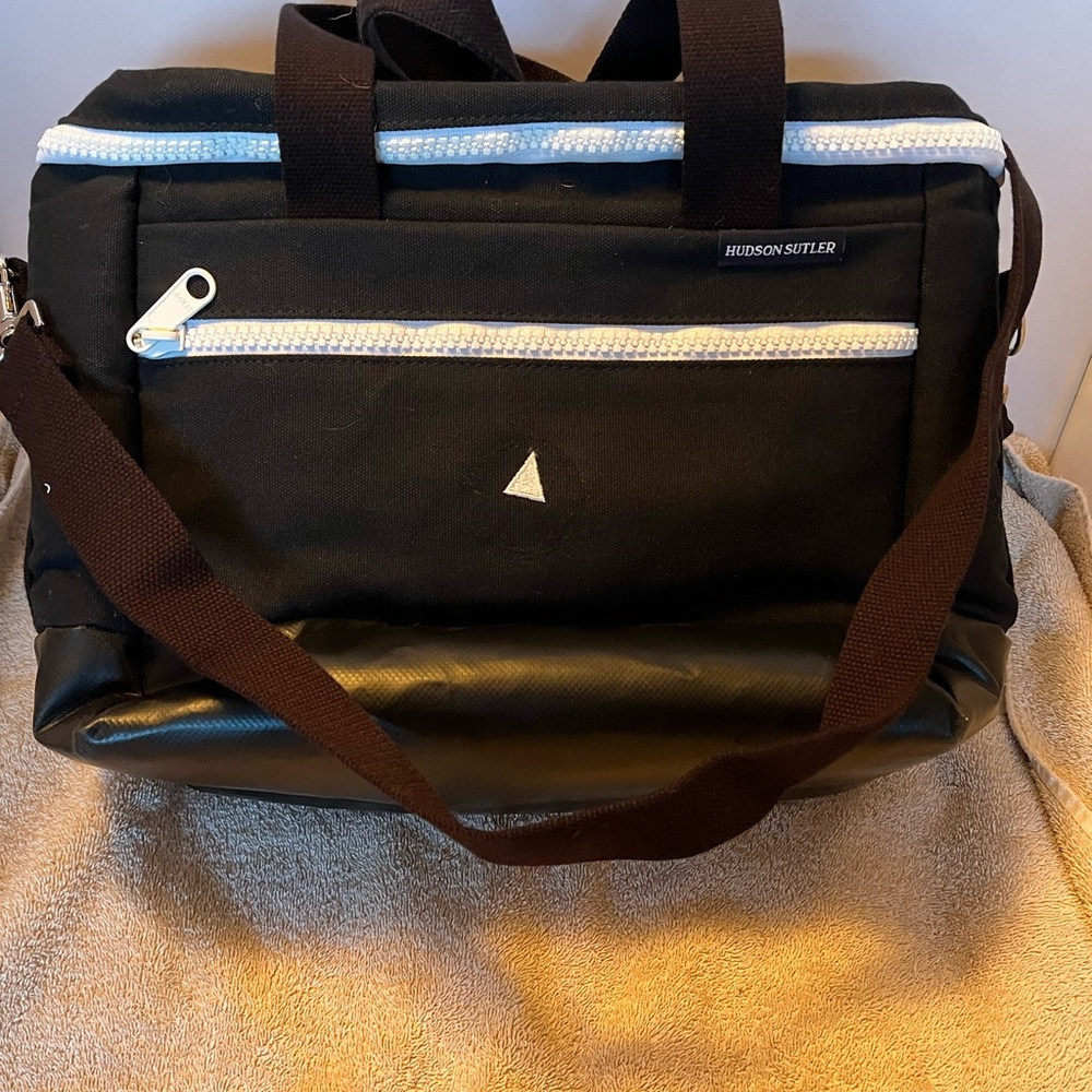 Hudson Sutler Black and White Cooler